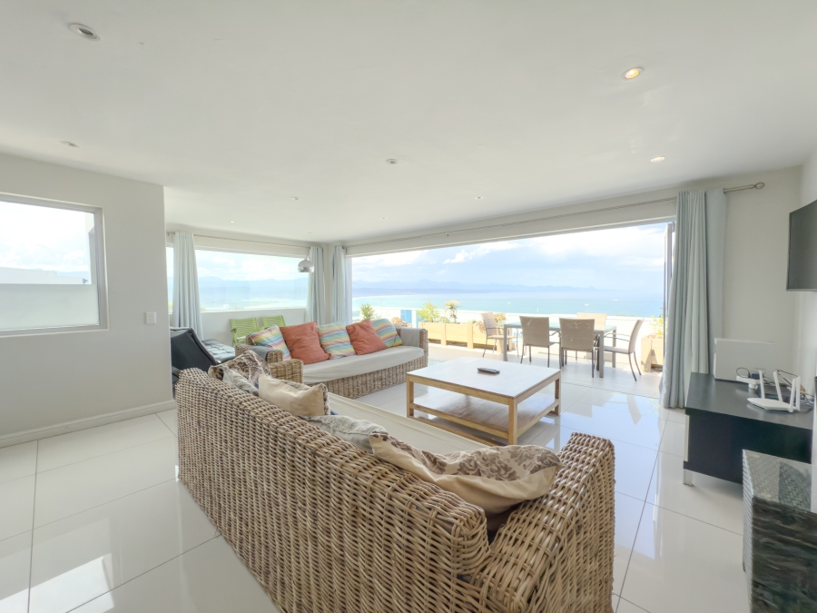 To Let 3 Bedroom Property for Rent in Plettenberg Bay Central Western Cape